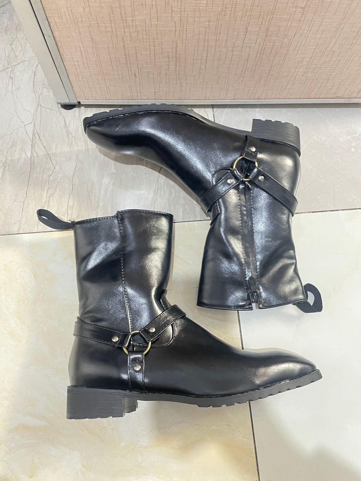 Plus-size Fashionable Casual Boots
