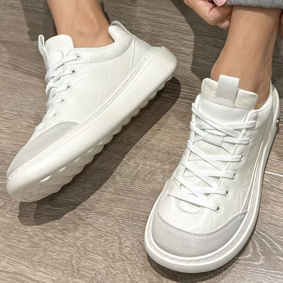 Casual Fashionable Versatile Retro Sneakers